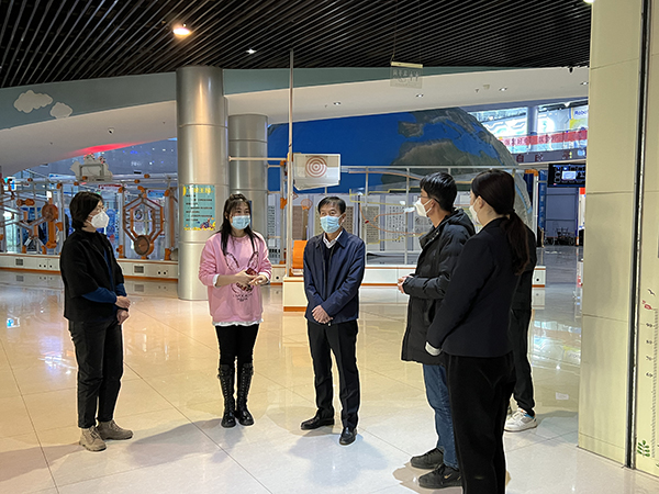 抓落实促安全  场馆运行“稳”字当头   ——石嘴山市科协检查市科技馆节前安全生产工作